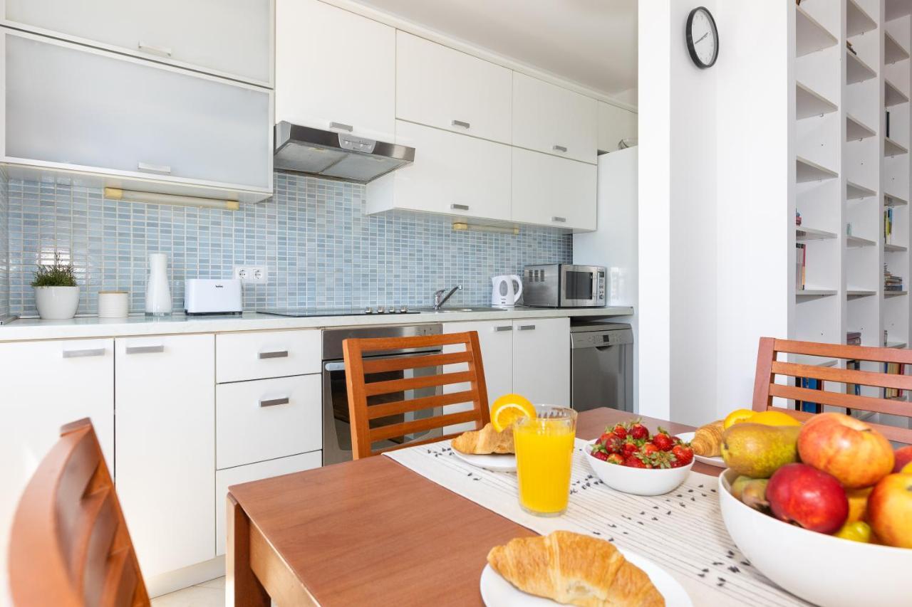 Sunspot - Beautiful View With Big Garden, Free Parking,